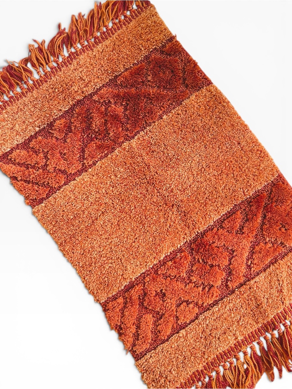 Vintage 70s Rust Orange Tone Textured Sculpted Bath Rug Fringe MCM Acrylic Knit